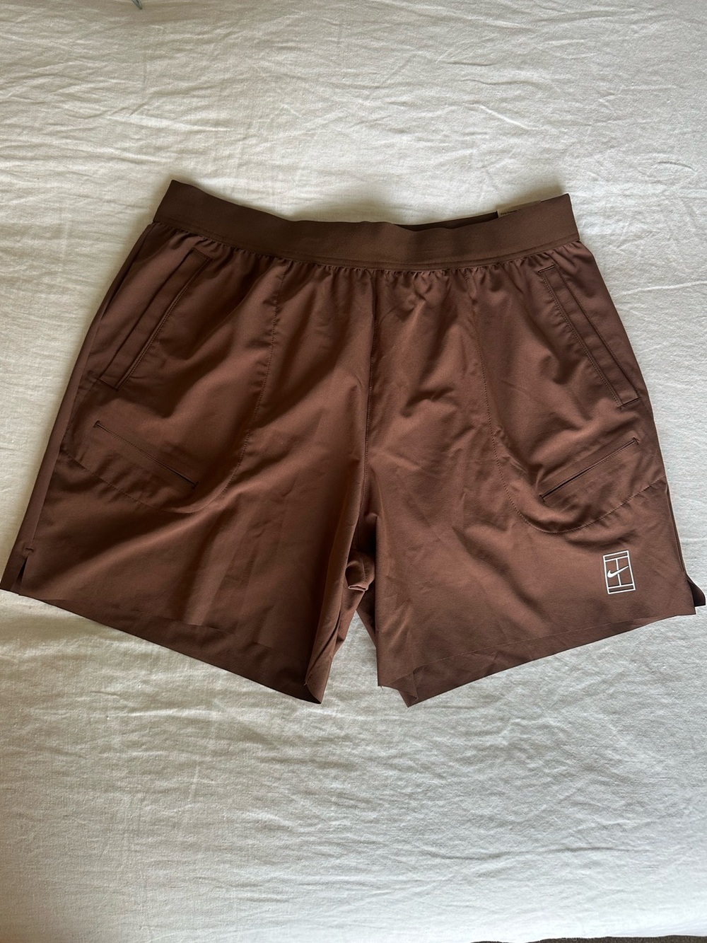 *NWT Nike Men’s 6’’ NikeCourt Advantage Dri-FIT Tennis Shorts - Size Large